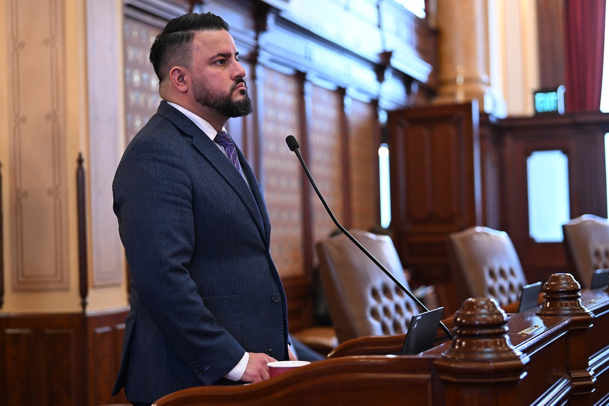 022426CM0364r 1